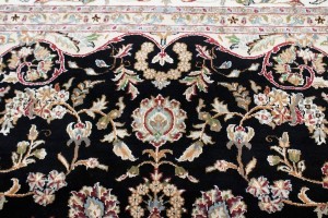 Black Classic Floral 8X8 Indo-Nain Oriental Square Rug