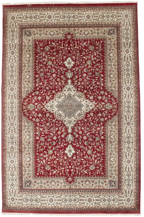 Red Floral Classic 6'5X9'9 Indo-Kashan Oriental Rug