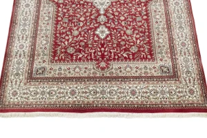 Red Floral Classic 6'5X9'9 Indo-Kashan Oriental Rug