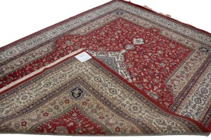 Red Floral Classic 8X11 Indo-Kashan Oriental Rug