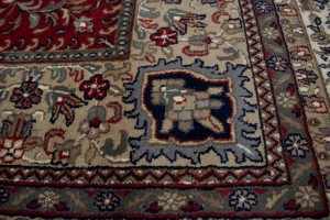 Red Floral Classic 8X11 Indo-Kashan Oriental Rug