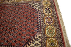 Bittersweet Red Floral 2'5X4'5 Indo Botemir Oriental Rug