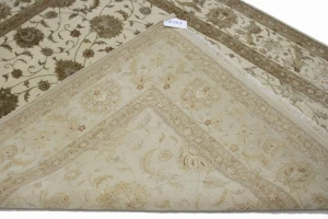 Beige Floral 6X7 Indo-Tabriz Oriental Rug
