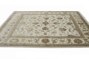 Beige Floral 6X7 Indo-Tabriz Oriental Rug