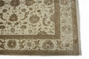 Beige Floral 6X7 Indo-Tabriz Oriental Rug