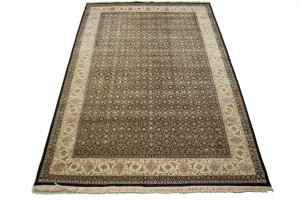 Black Floral Extra Fine 7X10 Herati Oriental Rug