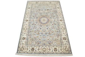 Light Blue Floral 5X8 Indo-Nain Oriental Rug