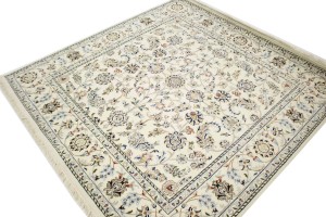 Cream Classic Floral 6X6 Indo-Nain Oriental Square Rug