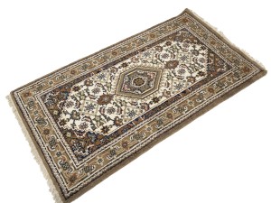 Cream Floral Tribal 3X5 Indo-Bidjar Oriental Rug