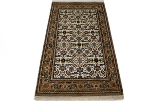 Cream Floral Tribal 3X5 Indo-Bidjar Oriental Rug
