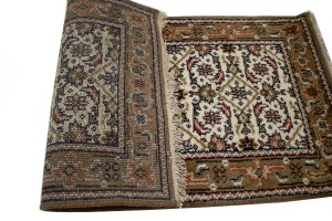 Cream Floral Tribal 2'5X4'7 Indo-Bidjar Oriental Rug
