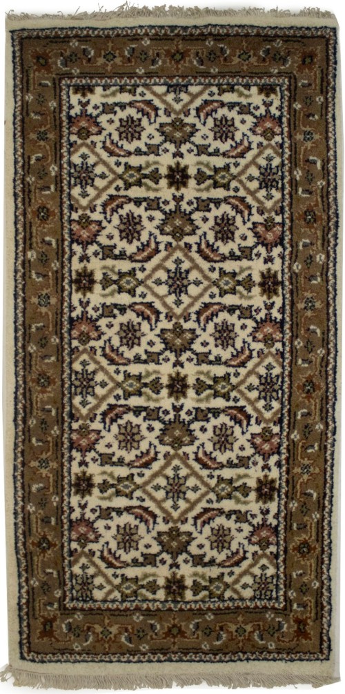 Cream Floral Tribal 2'5X4'7 Indo-Bidjar Oriental Rug