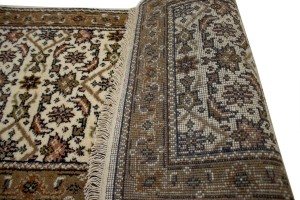 Cream Floral Tribal 2'5X4'7 Indo-Bidjar Oriental Rug