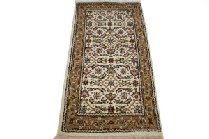 Cream Floral Tribal 2'5X4'7 Indo-Bidjar Oriental Rug
