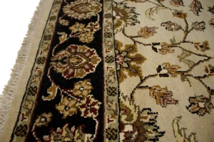 Cream & Charcoal Floral 4X6 Indo-Kashan Oriental Rug