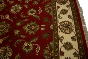 Red Floral 5X7 Indo-Kashan Oriental Rug