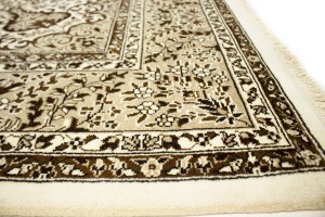 Cream Floral Kirman 6'3X6'5 Oriental Rug