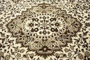 Cream Floral Kirman 6'3X6'5 Oriental Rug