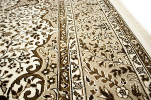 Cream Floral Kirman 6X6 Oriental Rug