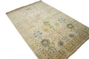 Ivory Floral 5X8 Osh Chobi Oriental Rug