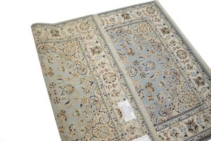 Light Blue Floral 5X7 Indo-Nain Oriental Rug