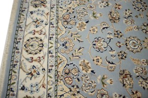 Light Blue Floral 5X7 Indo-Nain Oriental Rug