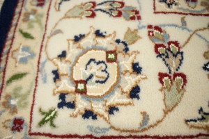 Dark Navy Classic Floral 5'5X8 Indo-Nain Oriental Rug