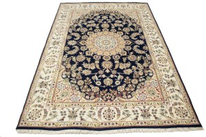 Dark Navy Classic Floral 5'5X8 Indo-Nain Oriental Rug