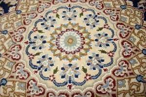Dark Navy Classic Floral 5'5X8 Indo-Nain Oriental Rug