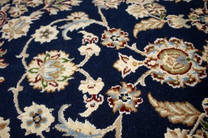 Dark Navy Classic Floral 5'5X8 Indo-Nain Oriental Rug
