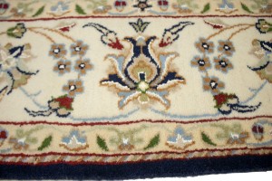 Dark Navy Classic Floral 5'5X8 Indo-Nain Oriental Rug