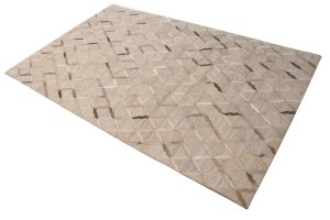 Silver Cowhide 5X8 Modern Leather Rug
