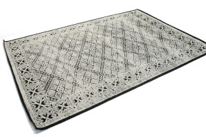 Ivory & Black Geometric 6X9 Modern Oriental Rug