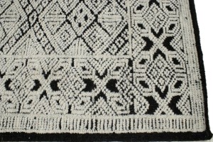 Ivory & Black Geometric 6X9 Modern Oriental Rug
