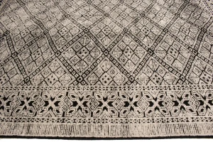 Charcoal & Cream Geometric 8X10 Oriental Modern Rug