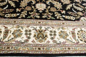 Black Floral 8X10 Indo-Nain Oriental Rug