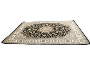 Black Floral 8X10 Indo-Nain Oriental Rug