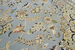 Light Blue Floral 9X12 Indo-Nain Oriental Rug