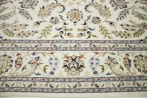 Cream Floral 9X12 Indo-Nain Oriental Rug