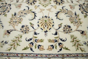Cream Floral 9X12 Indo-Nain Oriental Rug