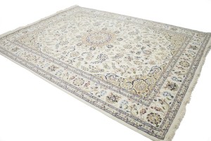 Cream Floral 9X12 Indo-Nain Oriental Rug