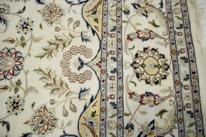 Cream Floral 9X12 Indo-Nain Oriental Rug