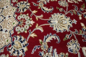 Red Floral 8X10 Indo-Nain Oriental Rug