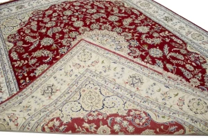 Red Floral 8X10 Indo-Nain Oriental Rug