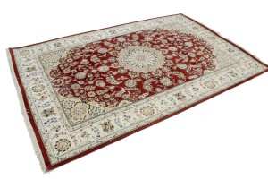 Red Floral 6X9 Indo-Nain Oriental Rug