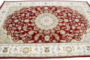 Red Floral 6X9 Indo-Nain Oriental Rug