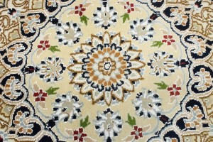 Red Floral 6X9 Indo-Nain Oriental Rug