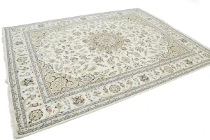 Cream Floral 8X10 Indo-Nain Oriental Rug