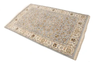 Light Blue Floral 4X6 Indo-Nain Oriental Rug