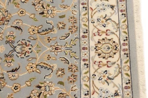 Light Blue Floral 4X6 Indo-Nain Oriental Rug